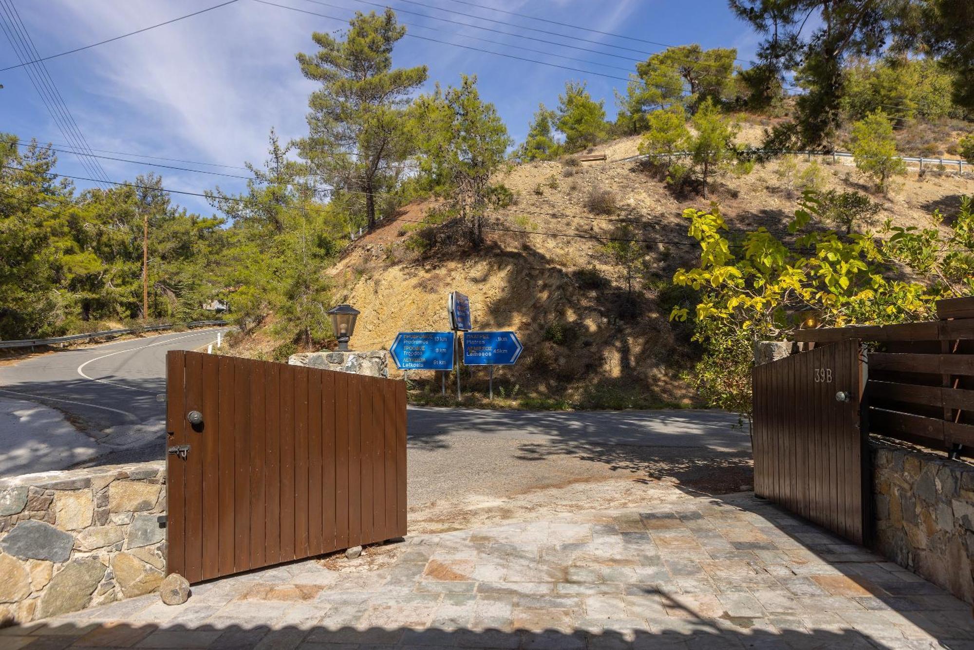 Platres Forest View Cottage מראה חיצוני תמונה